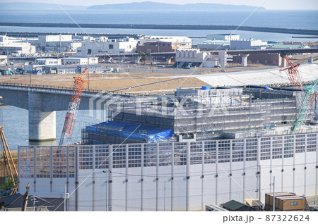 橋と建設工事現場 橋と建設工事現場 87322624