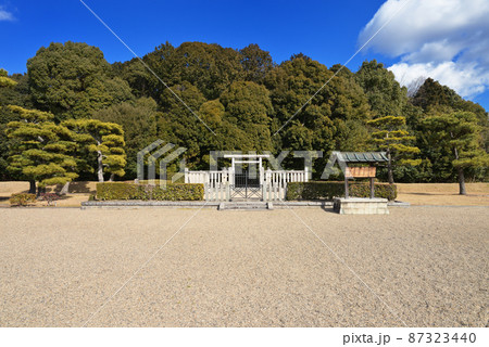 佐紀高塚古墳(孝謙・称徳天皇高野陵)奈良県奈良市山陵町 佐紀高塚古墳(孝謙・称徳天皇高野陵)奈良県奈良市山陵町 87323440