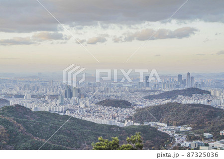 冠岳山 屋外 建物 87325036
