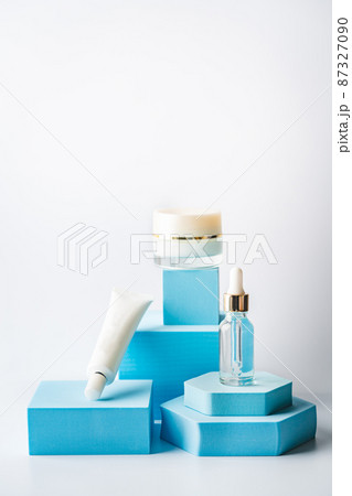 Bottle with serum and cream Bottle with serum and cream 87327090