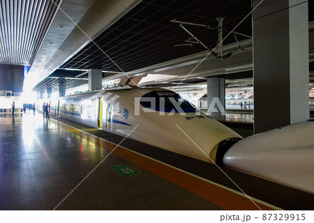 中国の鉄道 高鉄 上海虹橋駅 87329915