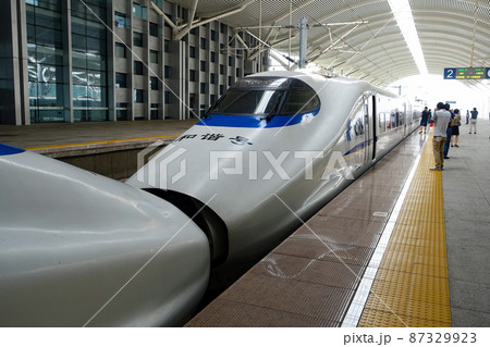 中国の鉄道 高鉄 上海虹橋駅 中国の鉄道 高鉄 上海虹橋駅 87329923