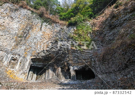 兵庫県/ 玄武洞(玄武洞公園)※コメント欄を是非お読み下さい。 兵庫県/ 玄武洞(玄武洞公園)※コメント欄を是非お読み下さい。 87332542