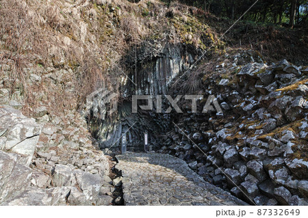 兵庫県/ 南朱雀洞（玄武洞公園）※コメント欄を是非お読み下さい。 87332649