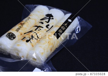 秋田県の郷土料理きりたんぽ鍋の食材 秋田県の郷土料理きりたんぽ鍋の食材 87335028