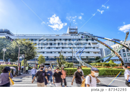 東京都大田区の都市風景　蒲田駅前 87342293