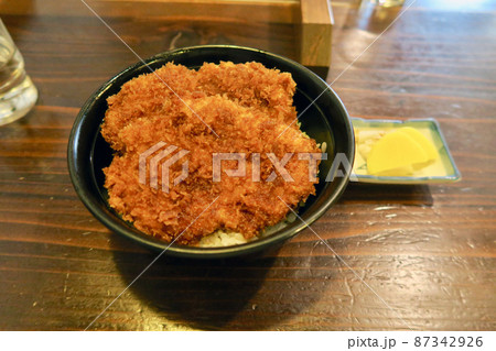 わらじカツ丼 87342926