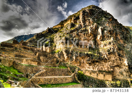 Panoramic view to Ollantaytambo archaeological site, Cuzco, Peru Panoramic view to Ollantaytambo archaeological site, Cuzco, Peru 87343138