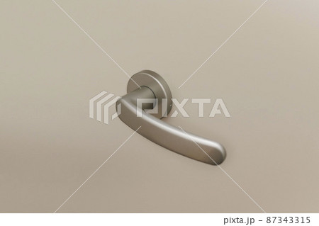 金属製のドアの取手の画像 87343315