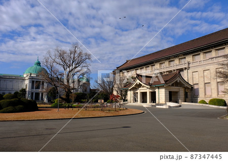 東京国立博物館　本館と表慶館 87347445