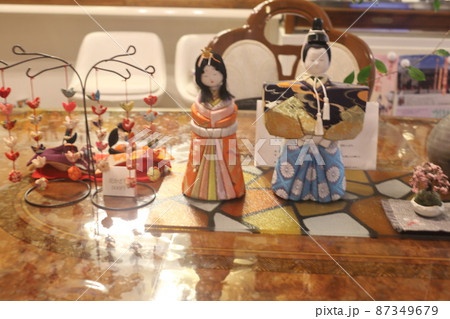 立雛飾る 87349679