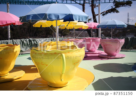 コーヒーカップ 遊園地 パラソル メルヘンカップ コーヒーカップ 遊園地 パラソル メルヘンカップ 87351150
