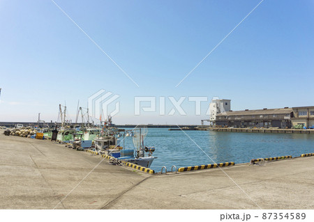 魚津漁港。富山県魚津市 魚津漁港。富山県魚津市 87354589