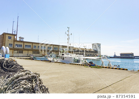 魚津漁港。富山県魚津市 87354591