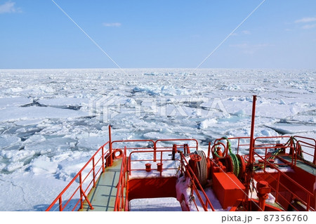 紋別の流氷の海 北海道 紋別の流氷の海 北海道 87356760