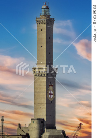 genoa lanterna lighthouse vertical shot at sunset genoa lanterna lighthouse vertical shot at sunset 87359083