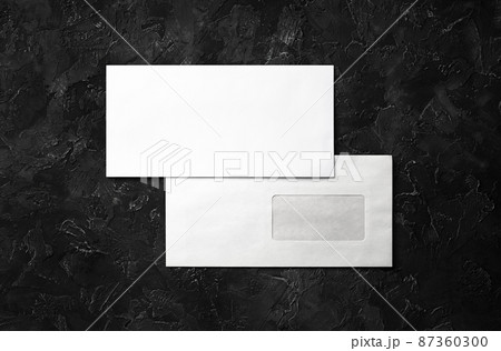 Two paper envelopes 87360300