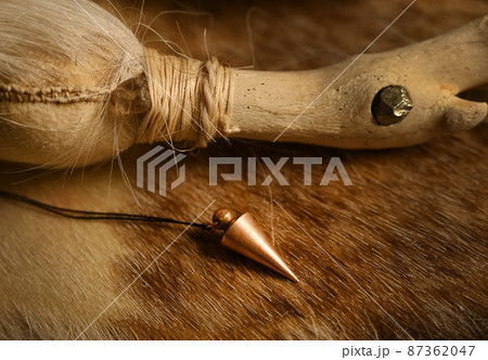 Pendulum for reading the future Pendulum for reading the future 87362047