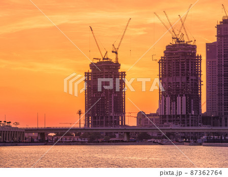 Cityscape of Dubai and panoramic view of Business bay, UAE 87362764