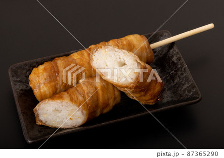 肉巻きおにぎり　肉巻きおにぎり棒 87365290