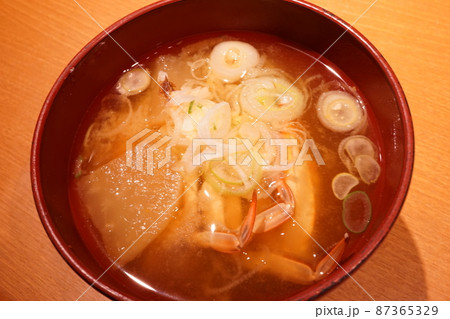 日本料理 てっぽう汁 味噌汁	 87365329