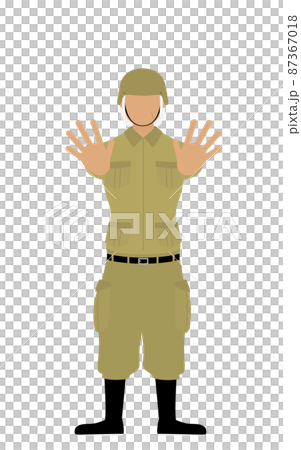 シニア女性兵士のポーズ、ストップ！　両手を前に突き出す 87367018