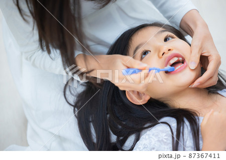 歯磨き 小学生 親子 歯磨き 小学生 親子 87367411