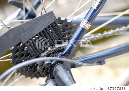 自転車のスプロケットの掃除 87367858