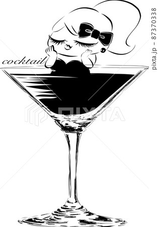カクテルグラスの中にいる女の子のイラスト素材