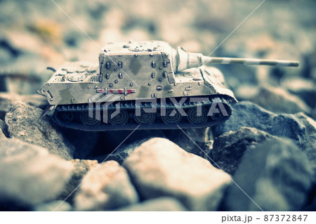 ミニチュアの戦車 87372847