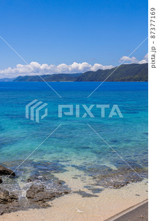 奄美大島　笠利町　神の子海岸 87377169
