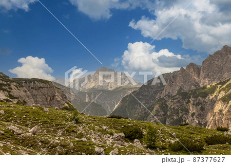 Dolomite s panorama 87377627