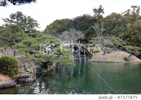 栗林公園　偃月橋　香川県高松市 87377875