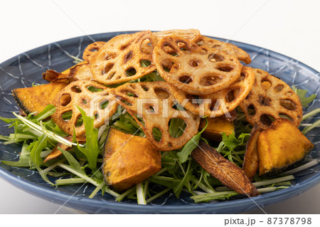 蓮根チップスと素揚げ野菜のサラダ 蓮根チップスと素揚げ野菜のサラダ 87378798
