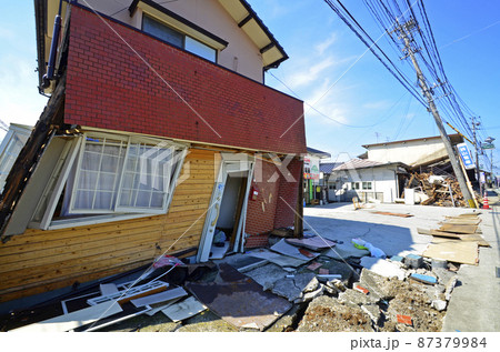 熊本地震の倒壊家屋 87379984