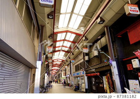 旭通商店街アーケード　京阪電車土居駅北側商店街　大阪府守口市 87381182