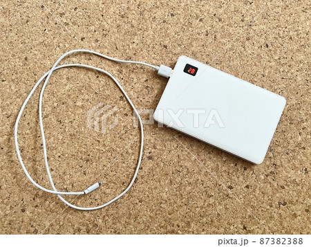 モバイルバッテリー 87382388