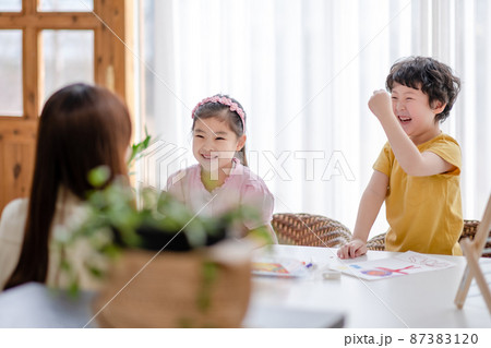 三人 3人 家族 87383120