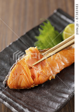 焼いた塩銀鮭 87383483