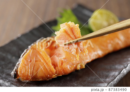 焼いた塩銀鮭 87383490