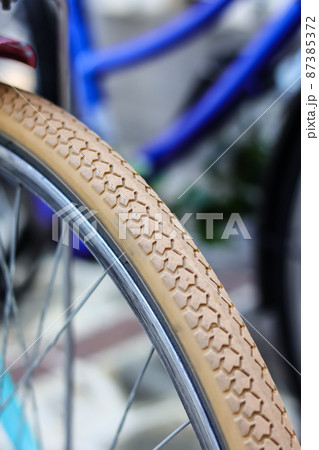 自転車のタイヤ 87385372