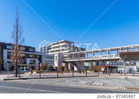 バス停と海老名駅西口中心広場 バス停と海老名駅西口中心広場 87385807