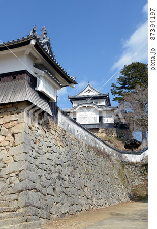備中松山城 五の平櫓と天守閣 岡山県高梁市 備中松山城 五の平櫓と天守閣 岡山県高梁市 87394197