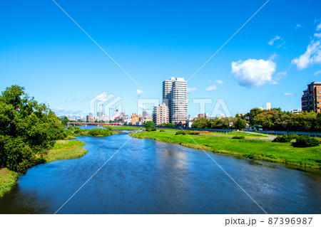 杜の都仙台 初秋 広瀬川 広瀬橋上流の眺望 杜の都仙台 初秋 広瀬川 広瀬橋上流の眺望 87396987