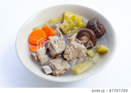 Pork rib soup with bitter melon, carrots and shiitake mushroom 87397289