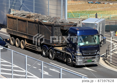 スクラップ運搬車 イメージ スクラップ運搬車 イメージ 87397628