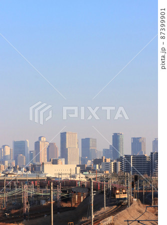 東海道本線　北方貨物線を走るEF65 87399901