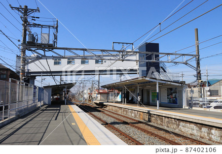 山陽電気鉄道　江井ケ島駅のリニューアルした駅構内 87402106