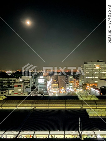 フルムーン・荒川夜景・北千住駅東口より【東京都足立区】 フルムーン・荒川夜景・北千住駅東口より【東京都足立区】 87402573