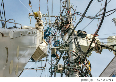 電信柱の交換工事 87403793